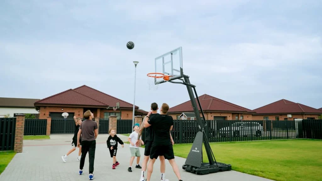 Basketball-stand-1-1