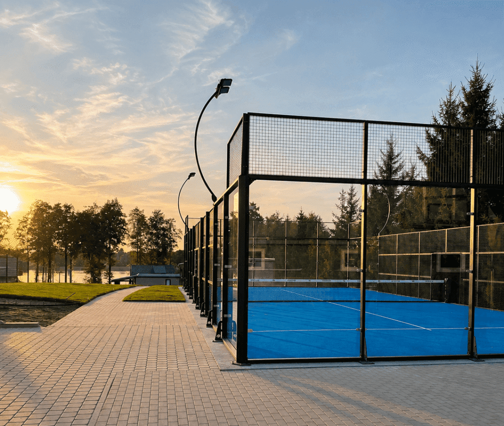 Ut på banan: Evolve padelbanor för varje klubb