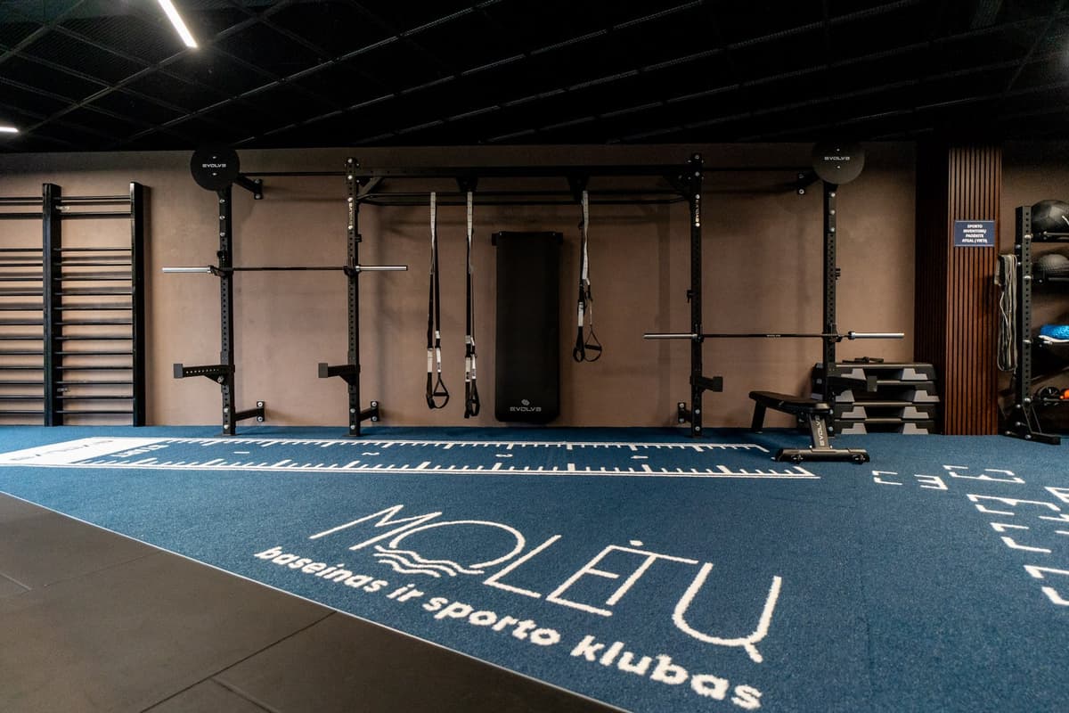 Molėtų baseinas ir sporto klubas