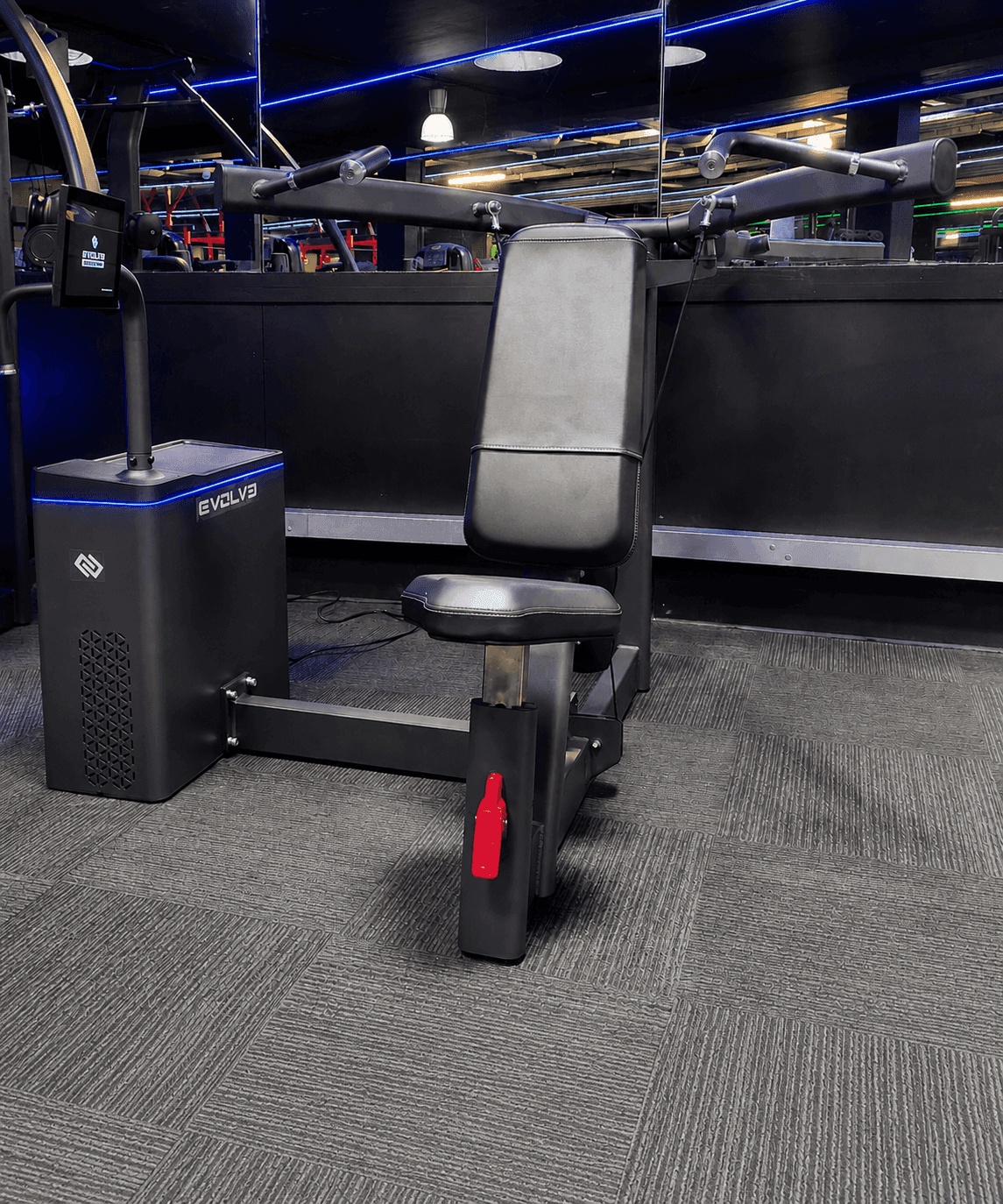 „Evolve Gym Equipment IRL“ salonas