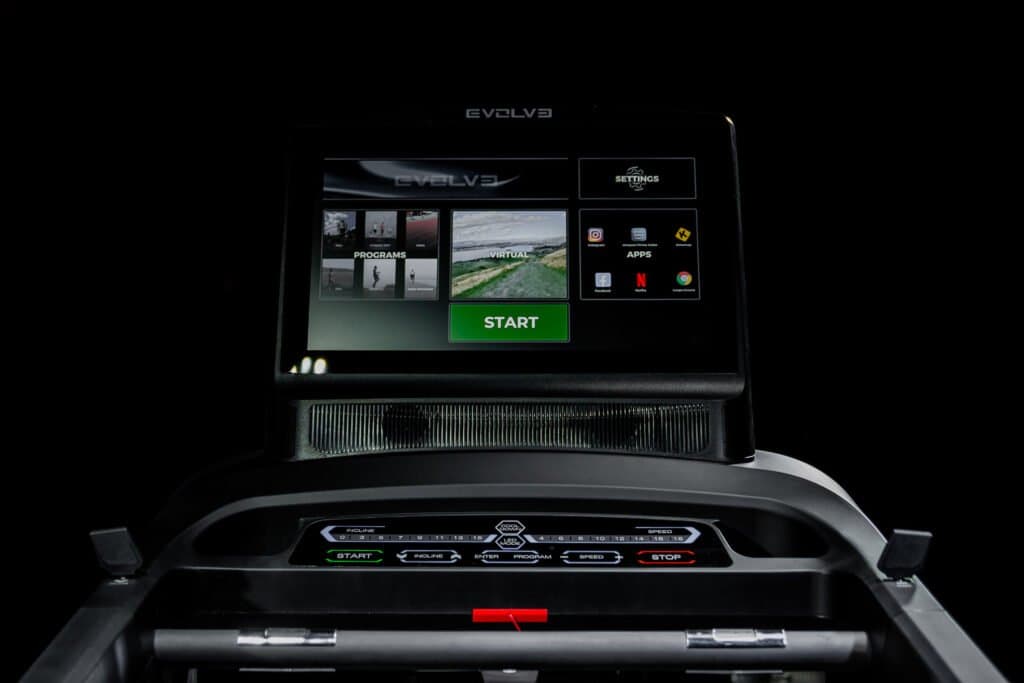 EV-CT-UL-215-Evolve-Ultra-Series-Commercial-Treadmill (10)